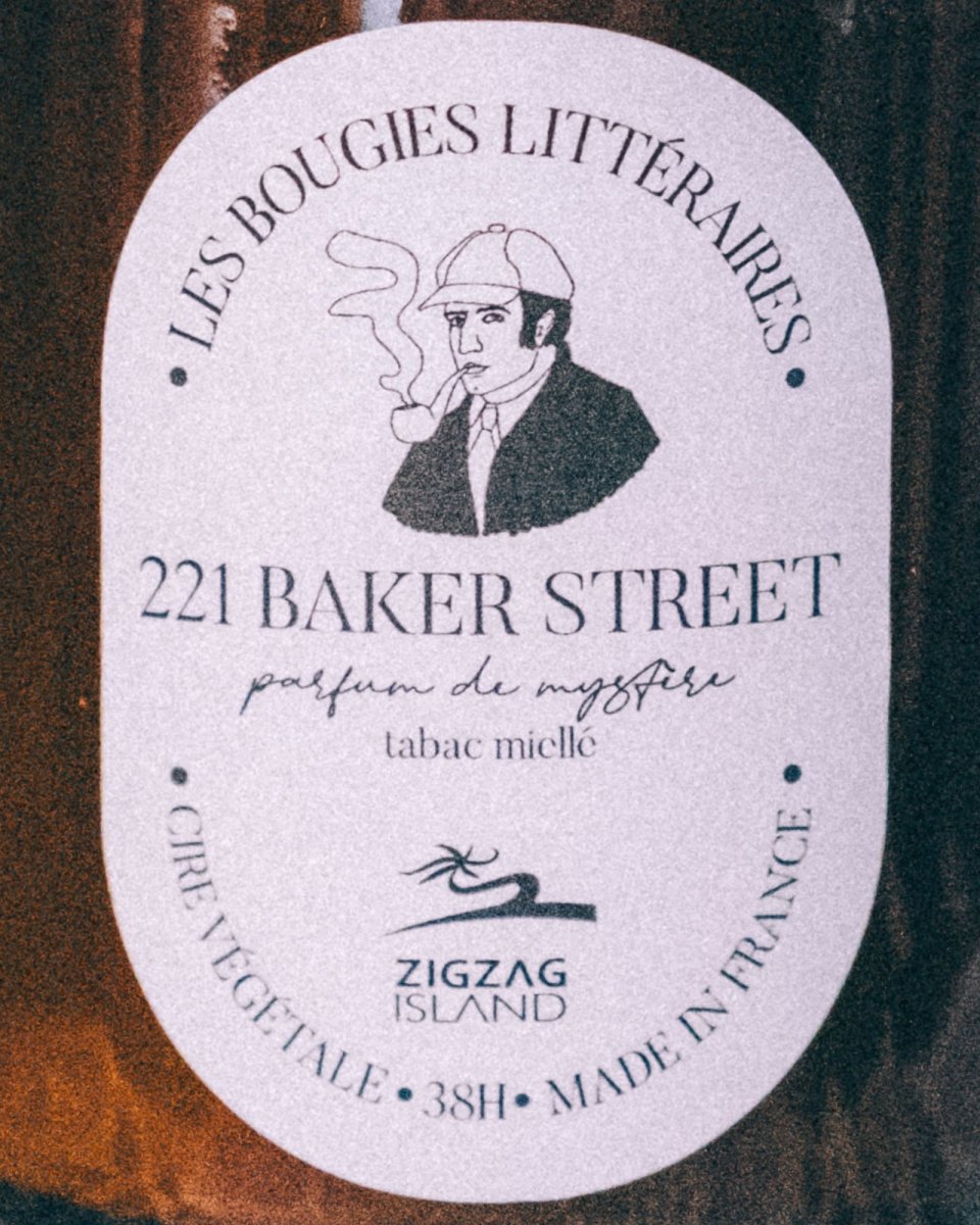 Bougie naturelle « 221 Baker Street » parfumée au tabac miellé – Image 3