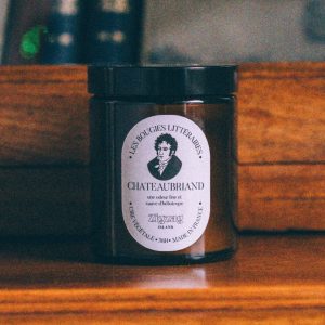 Bougie naturelle « Chateaubriand » parfumée d’une odeur fine et suave d’héliotrope